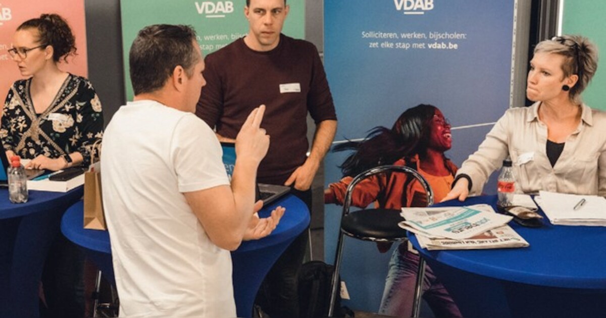 Jobbeurs VDAB brengt werkgevers en werkzoekenden bij elkaar: “60 lokale ...
