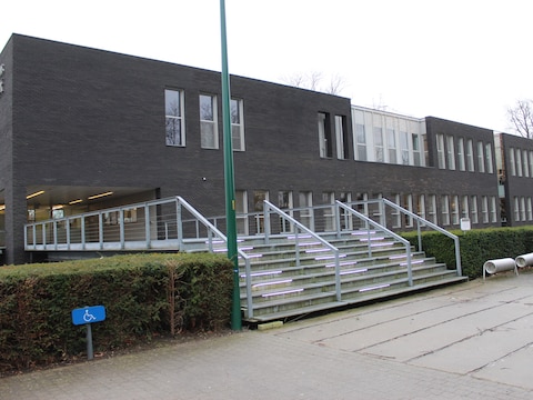 Het gemeentehuis van Assenede.