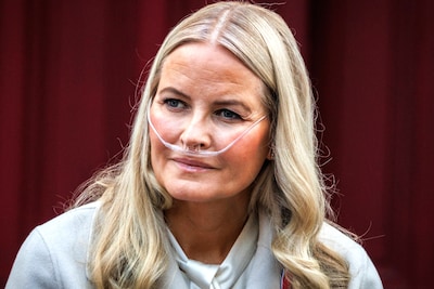 Zorgen om Noorse kroonprinses Mette-Marit na onverwacht bezoek aan ziekenhuis: “Alles is mogelijk”