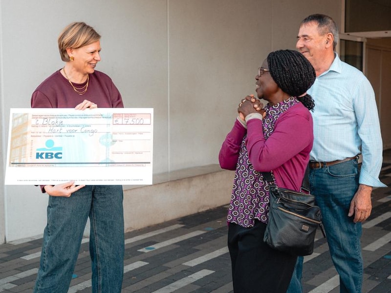 Leerlingen ’t Blokje lopen 7.500 euro bijeen voor waterput in Congo.