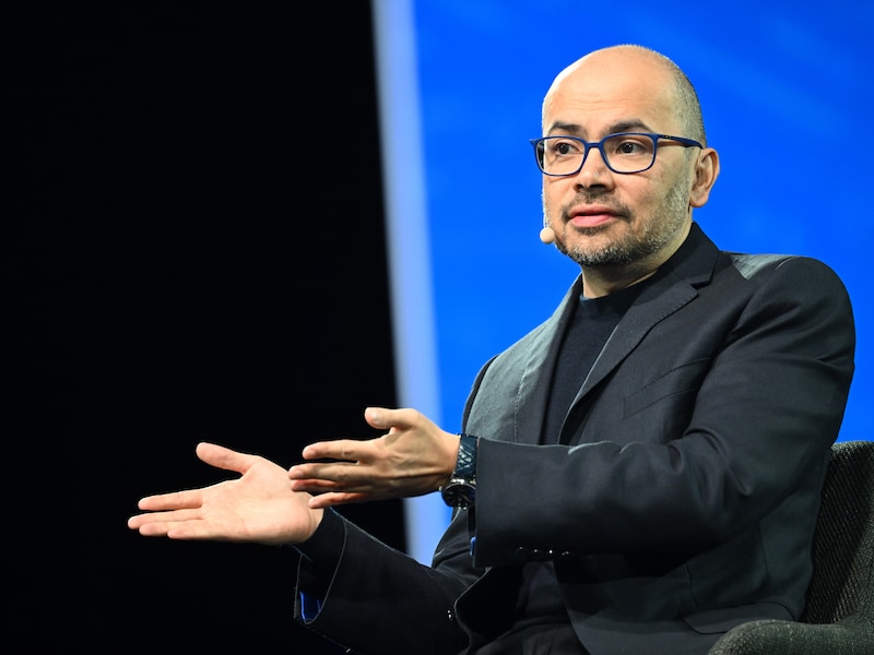 Demis Hassabis, medeoprichter van Google DeepMind, tijdens de Internationale AI-top in Dublin.