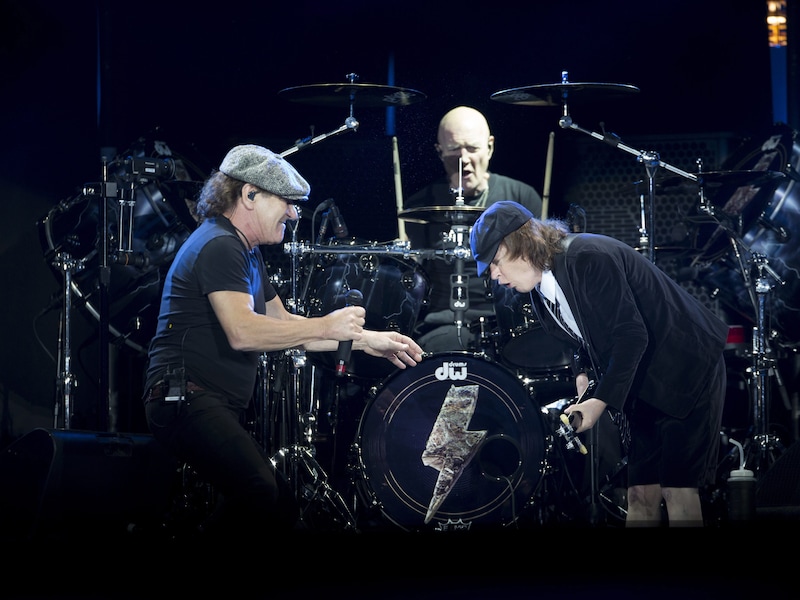 Voormalig AC/DC-drummer Chris Slade (79) met pensioen