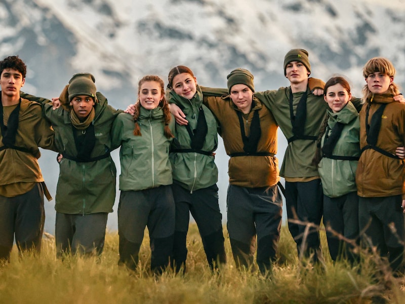 De acht jongeren uit ‘Kamp Fly’ 