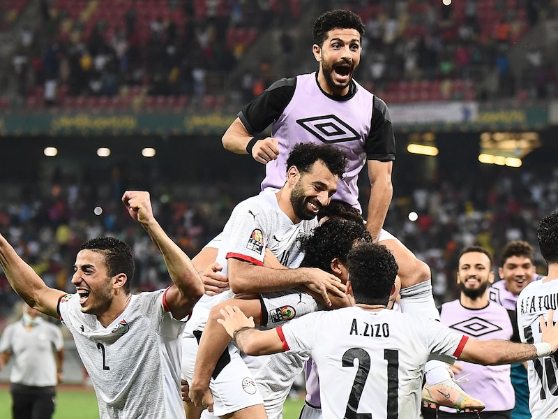 Mo Salah trapt beslissende strafschop binnen en stuurt Ivoriaan Christian Kouamé weer naar Anderlecht