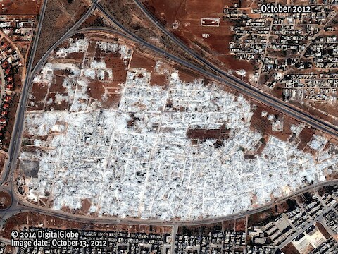 De woonwijk Masha' al-Arbe'en in Hama is volledig met de grond gelijk gemaakt. De wijken er omheen staan nog overeind.