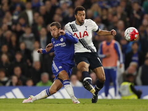 Hét belangrijkste moment uit de geschiedenis van Leicester City. Eden Hazard maakt er tegen Tottenham 2-2 van en schenkt de Foxes zo de titel.