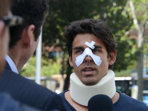 Thomas Drouet werd stevig toegetakeld door John Tomic.