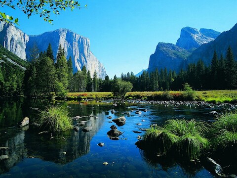 De Merced-vallei in Yosemite National Park.