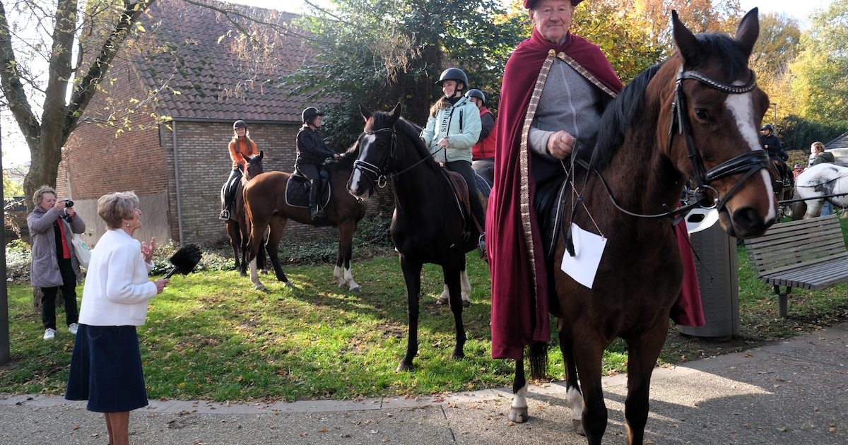 KIJK. Al meer dan veertig jaar dierenzegening aan Sint-Martinuskerk: oude Hombeekse traditie blijft 