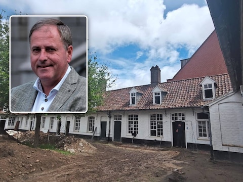 De restauratie van het historische Weeuwhof bereikt een volgende belangrijke mijlpaal. Inzet: burgemeester Christof Dejaegher. 