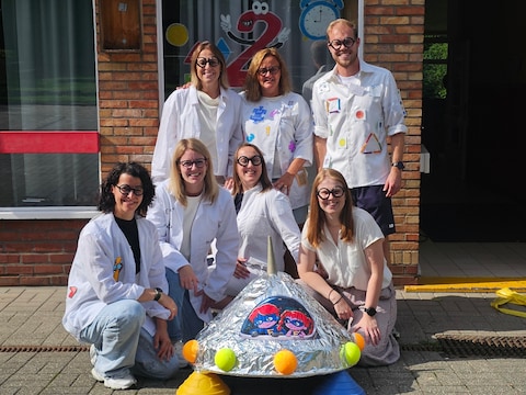De eerste schooldag bij SBS De Oogappel in Appelterre.
