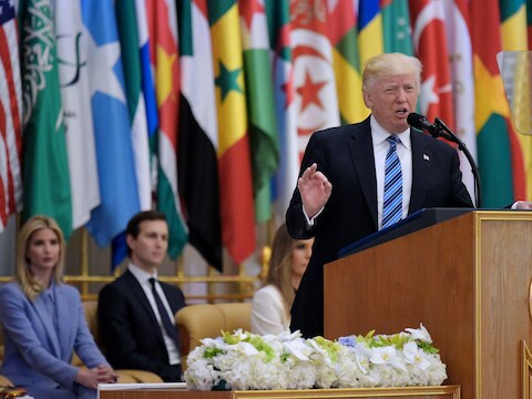 Donald Trumps toon was opvallend mild vandaag in Saoedi-Arabië.