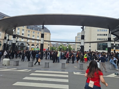Plein aan Brussel-Centraal stroomt vol voor nieuwe betoging 