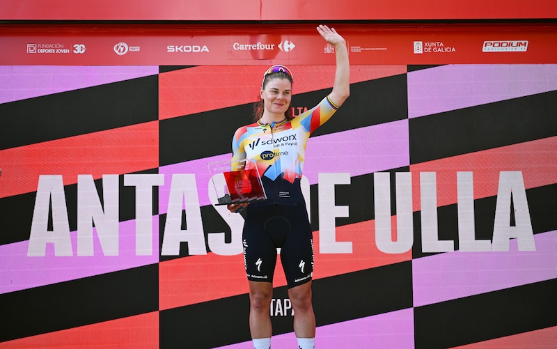 Lotte Kopecky pakt groene puntentrui in Vuelta Femenina: “Het was  verschrikkelijk”, Blasi pakt eindwinst na sterke prestatie op Angliru |  Sport | HLN.be