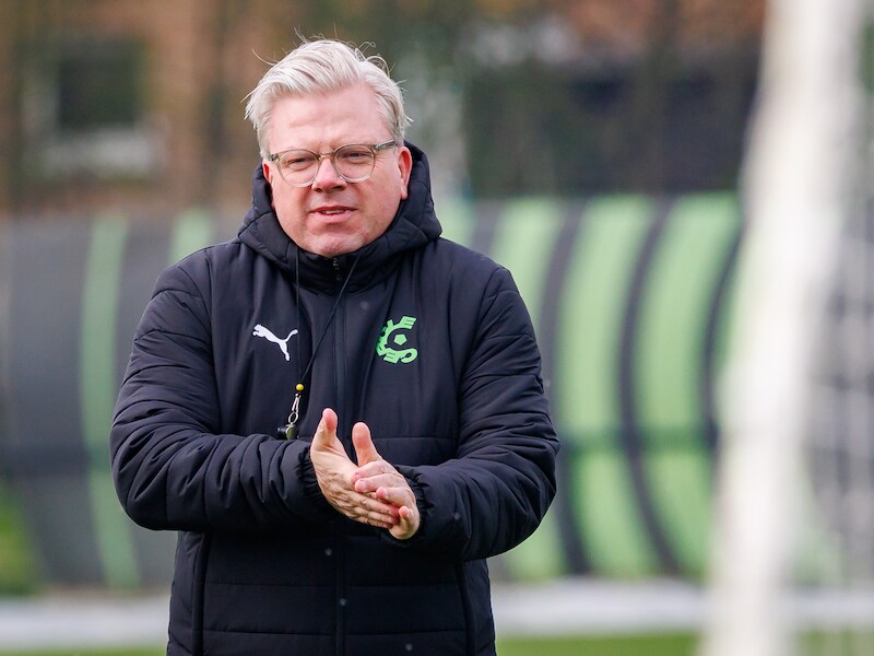 Lars Friis maakt zich klaar voor eerste wedstrijd met Cercle Brugge: “Elke dag wil ik iedereen energie zien brengen”