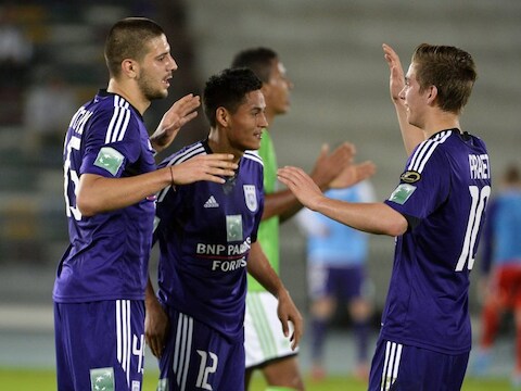 Mitrovic bracht Anderlecht voor rust op voorsprong.