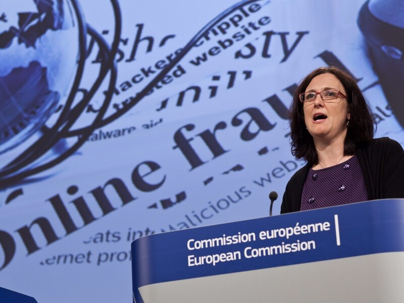 Cecilia Malmström stelde het Centrum tegen Cybercriminaliteit voor.