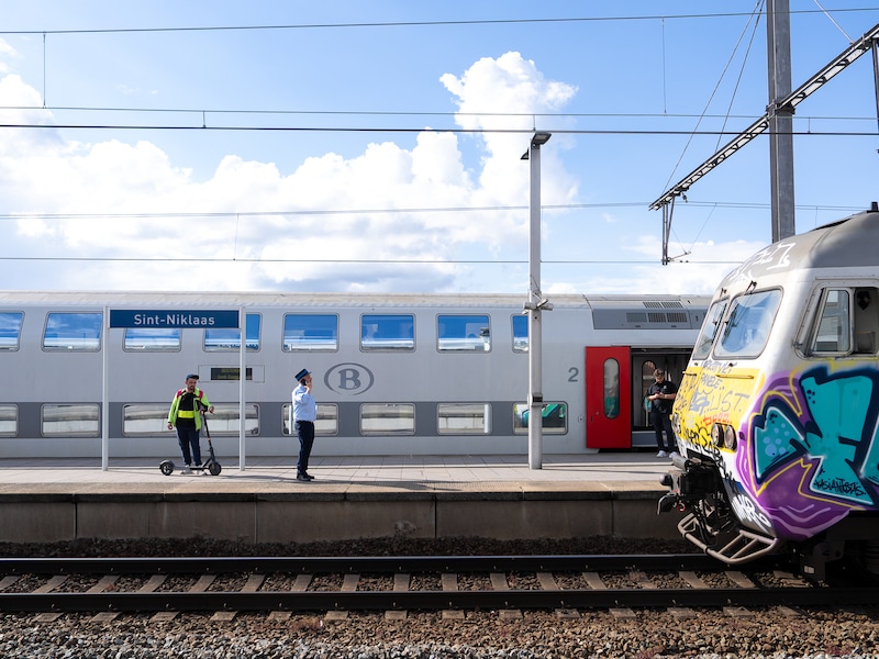 Treinverkeer tussen Antwerpen-Zuid en Sint-Niklaas hersteld na hinder door personen nabij het spoor