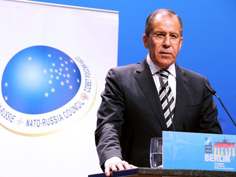 Sergej Lavrov, de Russische minister van Buitenlandse Zaken, waarschuwt het Westen.