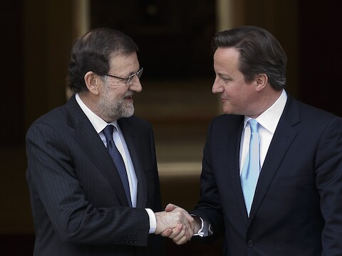 Mariano Rajoy (links) en David Cameron.