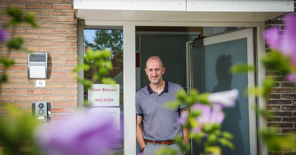 Hij stopte met zijn job om huizen te kopen voor kwetsbare jongeren ...