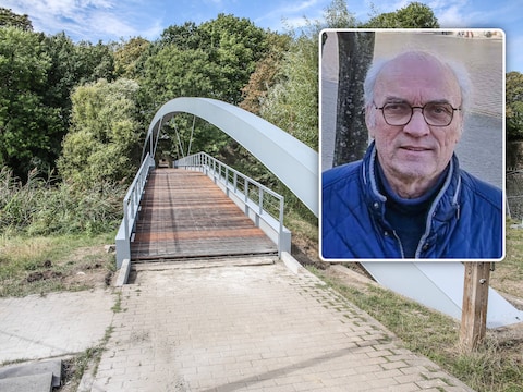 De Poternebrug is hersteld. Inzet: schepen Stephaan De Roo.