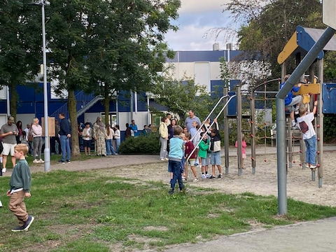 Eerste schooldag in containerklassen basisschool Centrum Merelbeke-Melle. 