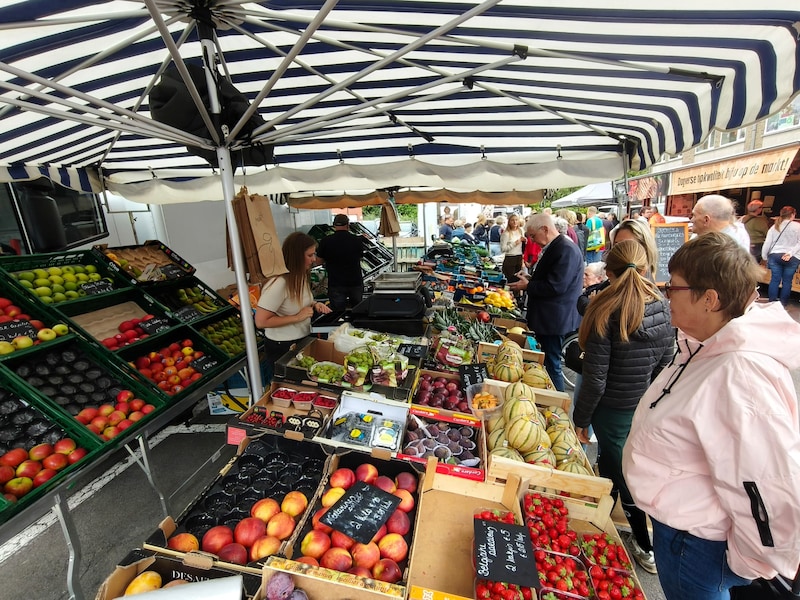Moen heeft nu ook een wekelijkse markt, en daar zijn veel mensen blij mee: “Misschien passen we onze wekelijkse sluitingsdag zelfs aan”
