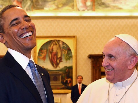 De Amerikaanse president Barack Obama en paus Franciscus tijdens hun ontmoeting vorig jaar in het Vaticaan.