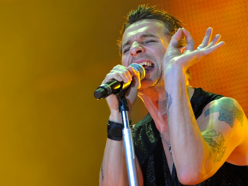 Dave Gahan.