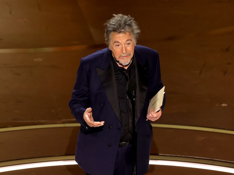 Na bizarre passage op Oscar-podium legt Al Pacino uit waarom hij groot deel van z’n speech oversloeg
