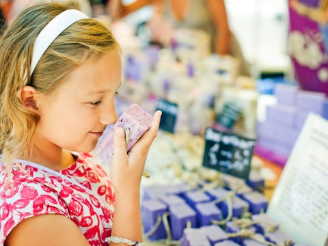 Illustratiebeeld - De WonderWijven Moederdagmarkt brengt op 15 augustus tientallen creatieve makers samen aan het Gasthuis in Wijnegem.