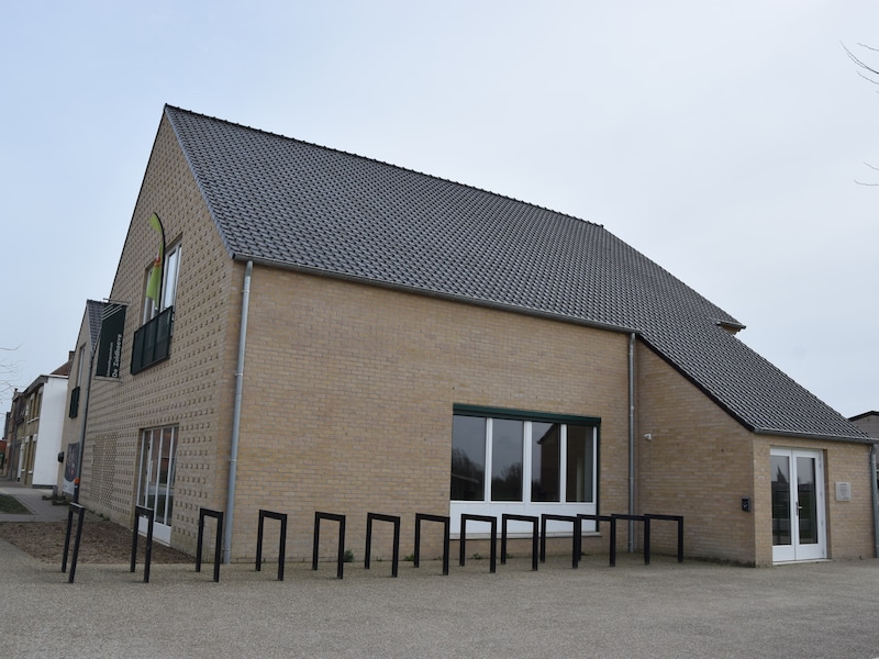 “Binnenkort kunnen dier en mens samen begraven worden”: Lo-Reninge past zijn reglement aan