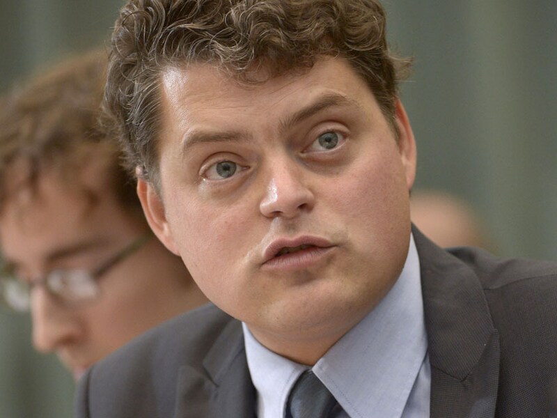 Deseyn: "Er wordt al eens rondgesnuffeld in mailboxen van kritische politici en journalisten."