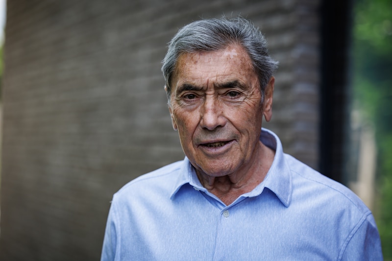 Geluk”: Eddy Merckx is weer thuis na nieuwe ingreep aan de heup en deelt  opgewekte foto met dochter Sabrina | Sport | HLN.be