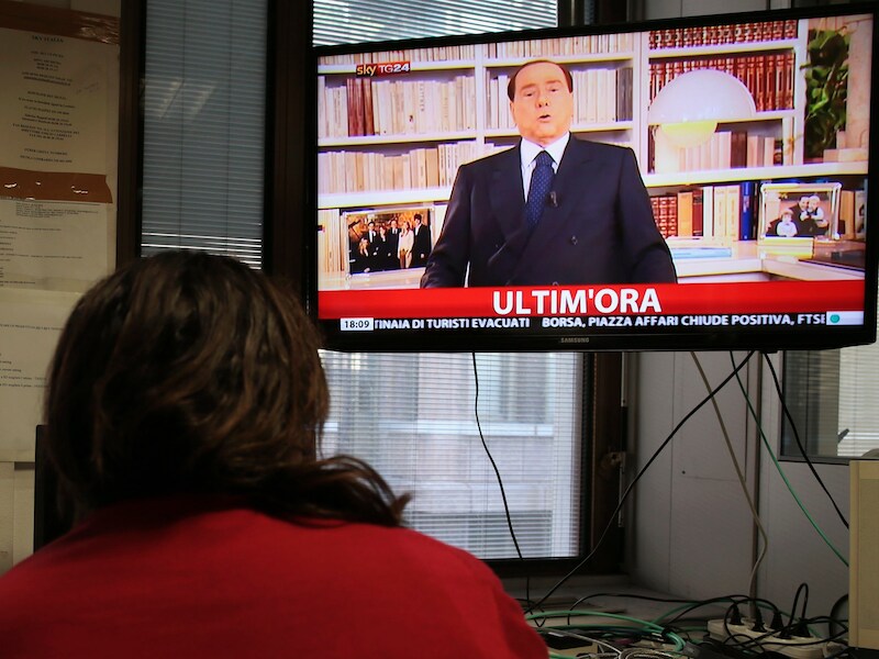 Berlusconi deed zijn uitspraken in een televisieboodschap.