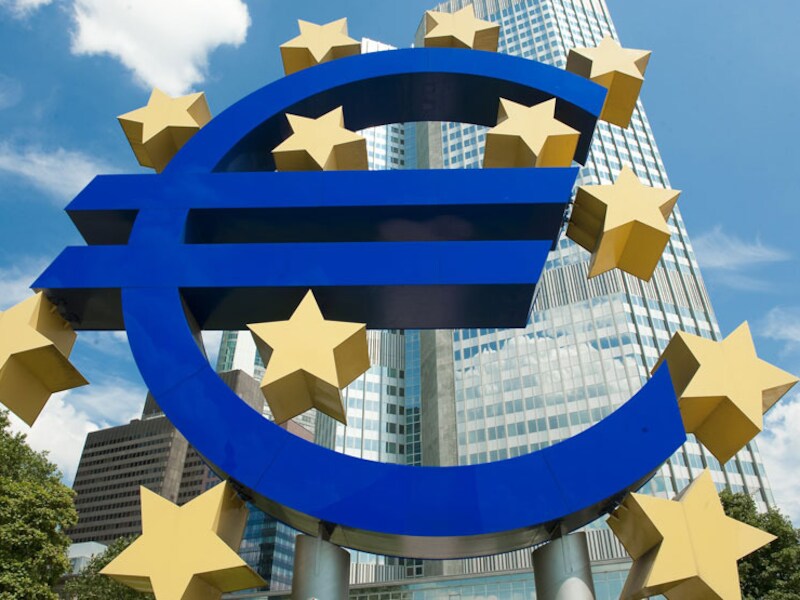 De financiële crisis zorgt voor extra werkdruk in Frankfurt.