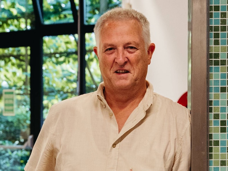 Patrick (67) gaf zijn borstkankergen door aan een van zijn kinderen.