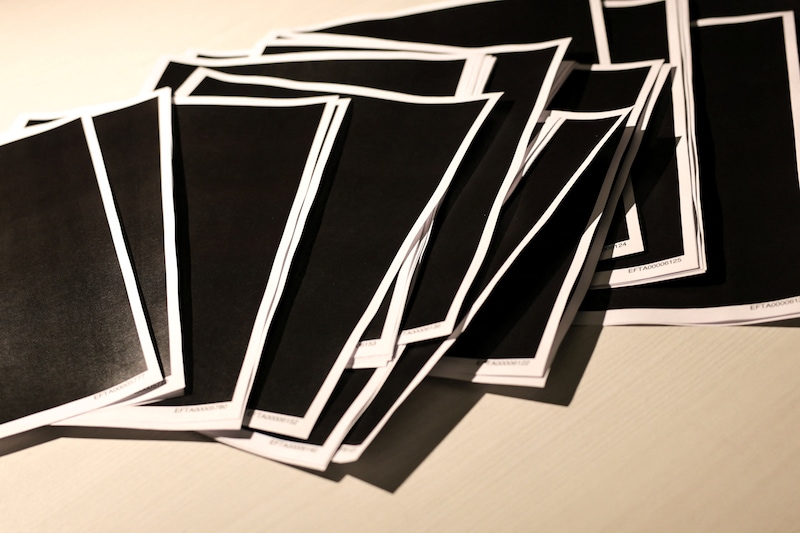 Een hoop volledig gecensureerde pagina's.