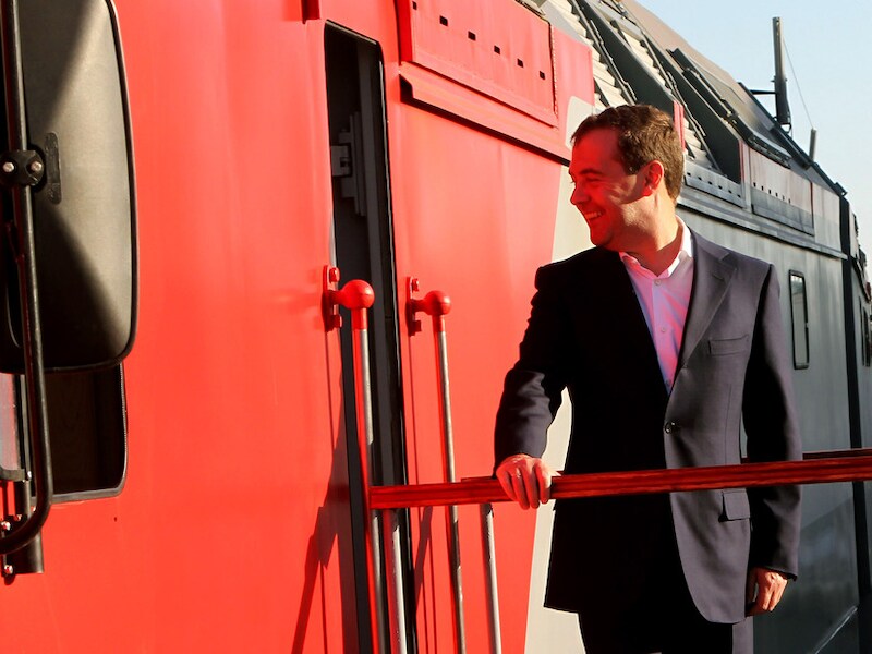 Medvedev tijdens zijn bezoek in Siberië