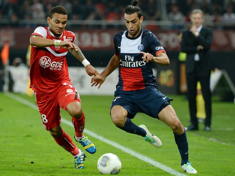 Paars-wit hoeft Pastore (rechts) dus niet te vrezen.