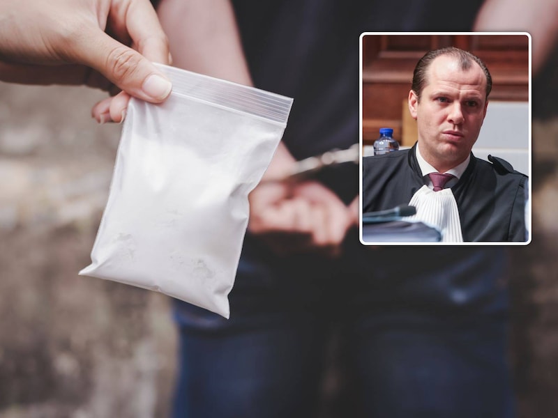 De jongeman uit Puurs-Sint-Amands stuurde zijn stiefvader aan om cocaïne te verkopen. Advocaat Boris Reynaerts (inzet) verdedigt de jongeman.