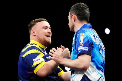 Moet de Premier League darts, na zoveelste Luke-duel, naar een nieuw format? “Als iets niet kapot is, moet je het niet repareren”