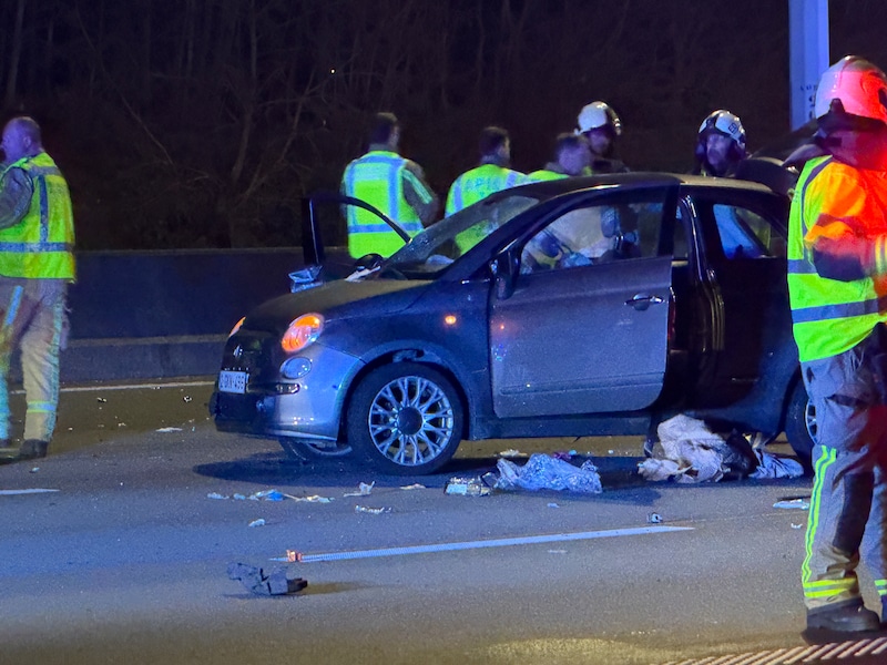 Een passagier van deze wagen kwam om het leven.