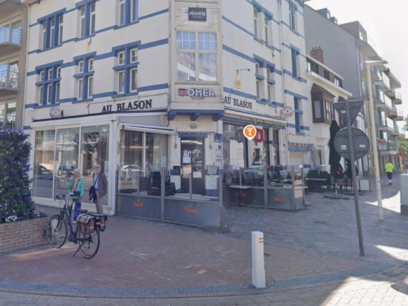 De diestal vond plaats in het café in de Albert I laan in Nieuwpoort.