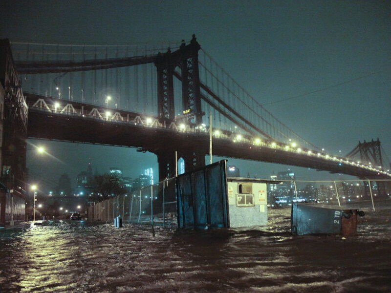 Manhattan staat onder water, en de bedrijven dus ook.