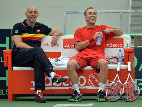 Kapitein Johan Van Herck en een lachende Steve Darcis in Tallinn.