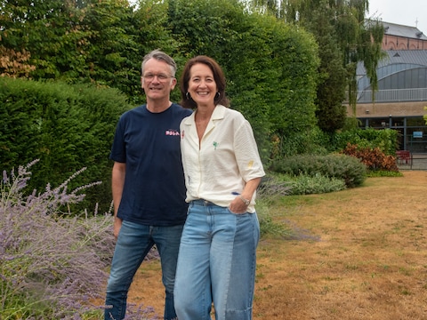 Tom en Petra van Cultuurcafé Nova organiseren voor de 7de maal Artiesten op de Pelouse.