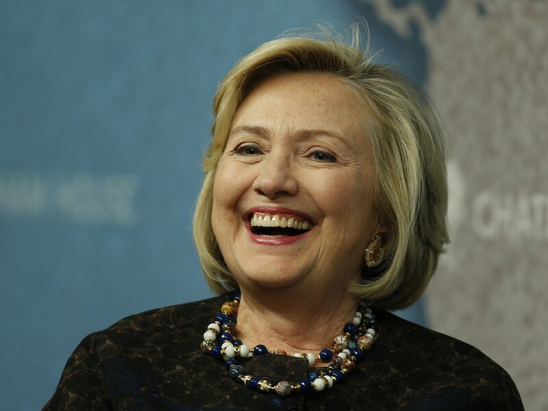 Als Clinton binnen de twee weken betaalt, wordt haar boete gehalveerd.