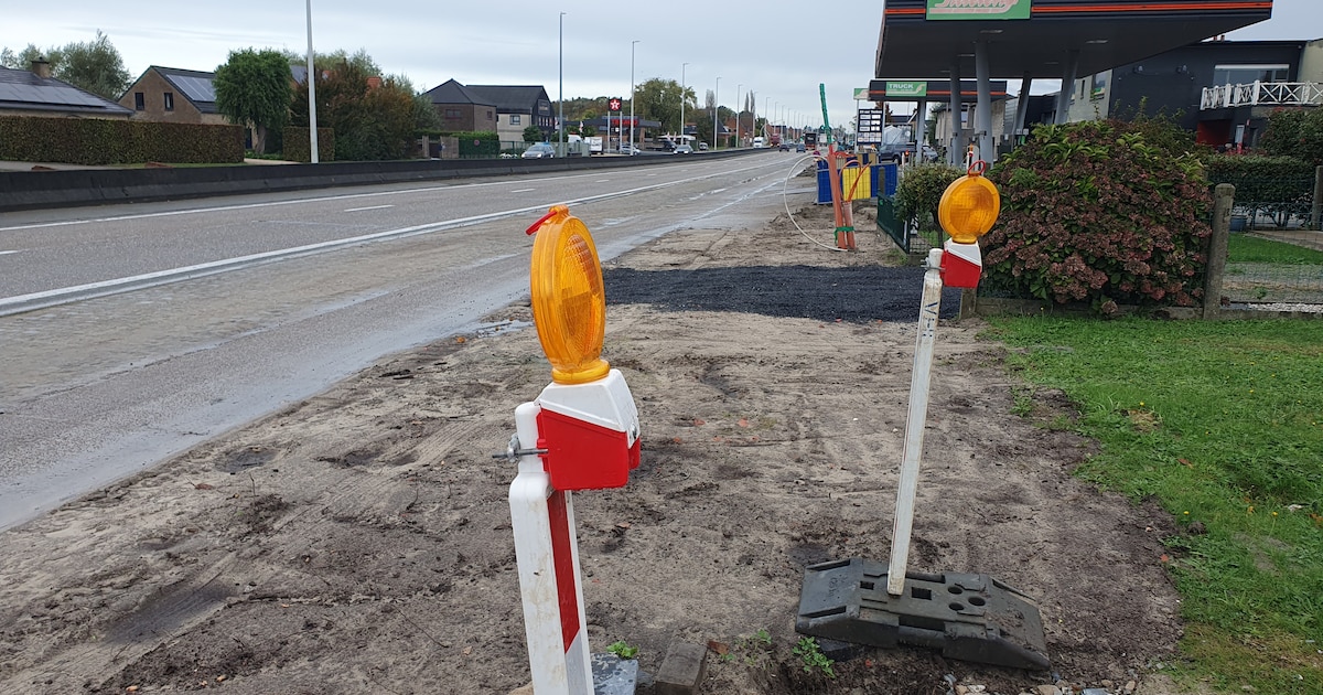 Verkeer op N44 richting Maldegem in Knesselare tijdelijk op één rijvak ...